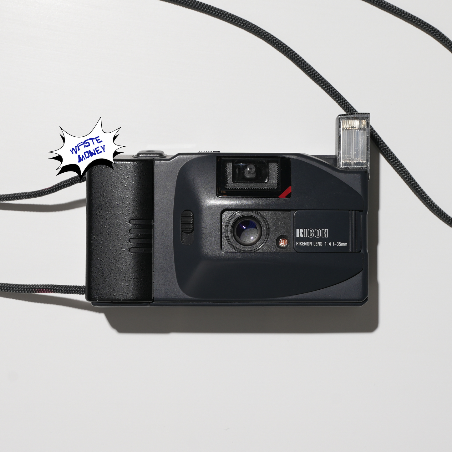 Ricoh Point and shoot ( USED )